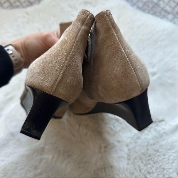 TODs Suede Women’s Ankle Zip Booties Platform Women’s Size 39 Tan Beige - Picture 4 of 8
